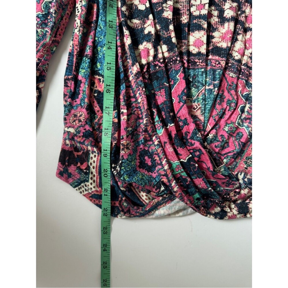 Karen Kane Pink Multicolor Abstract Print Drape Front Top Size Large Petite NWT - Picture 6 of 8